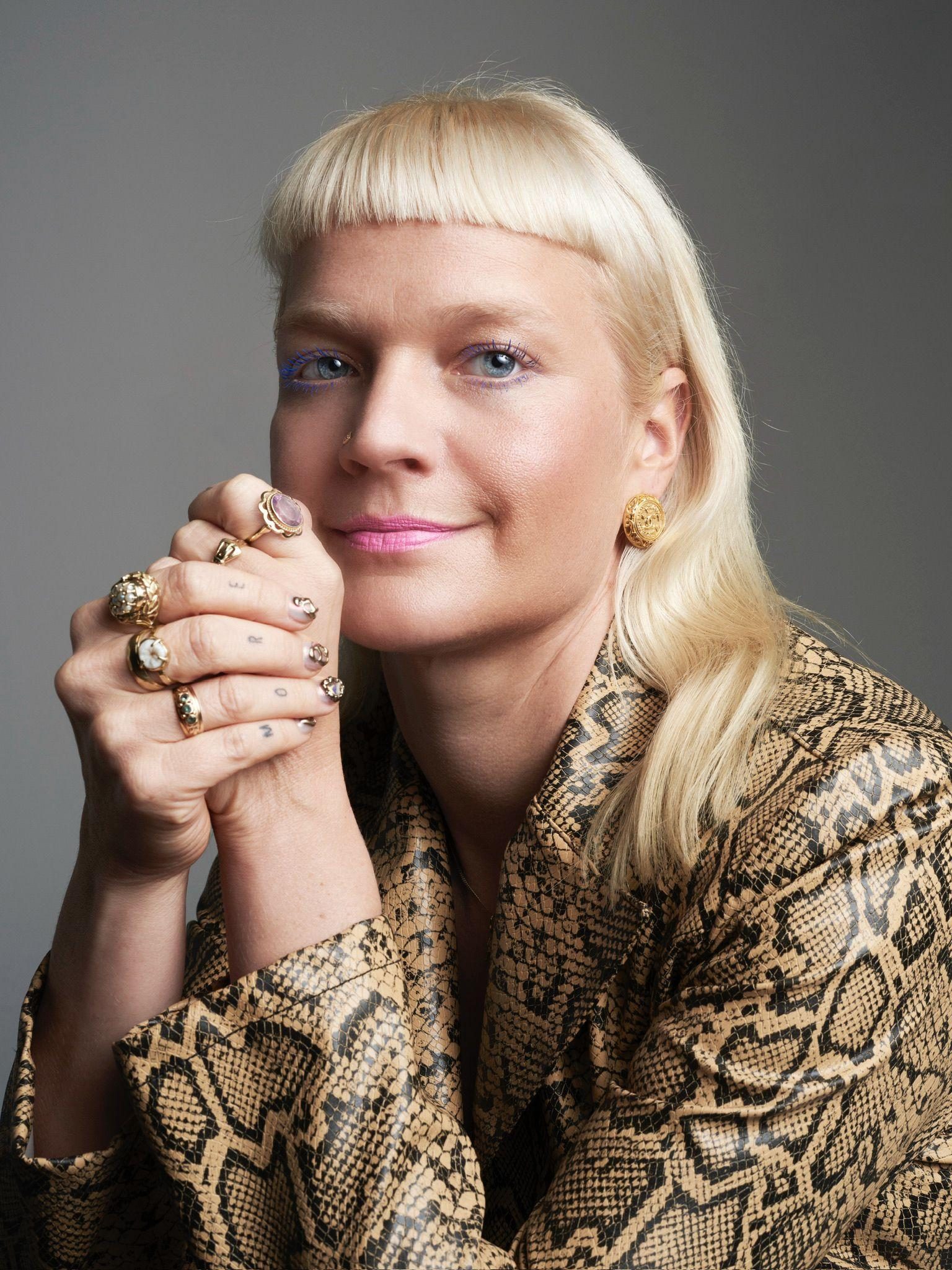 5. Jill Mathon (zij/haar)
