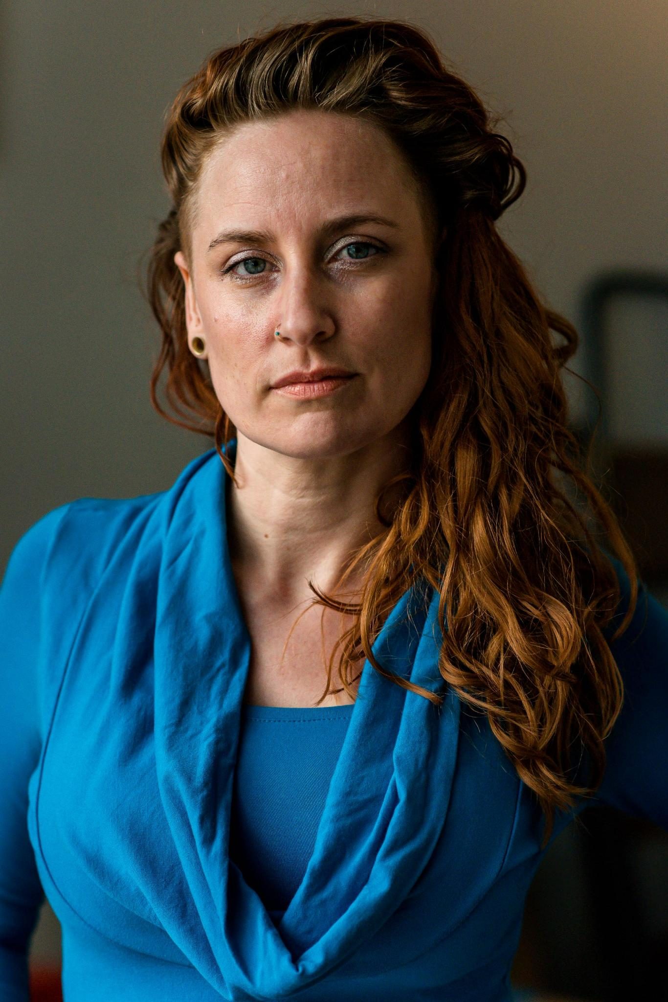 4. Yvette Luhrs die/diens)
