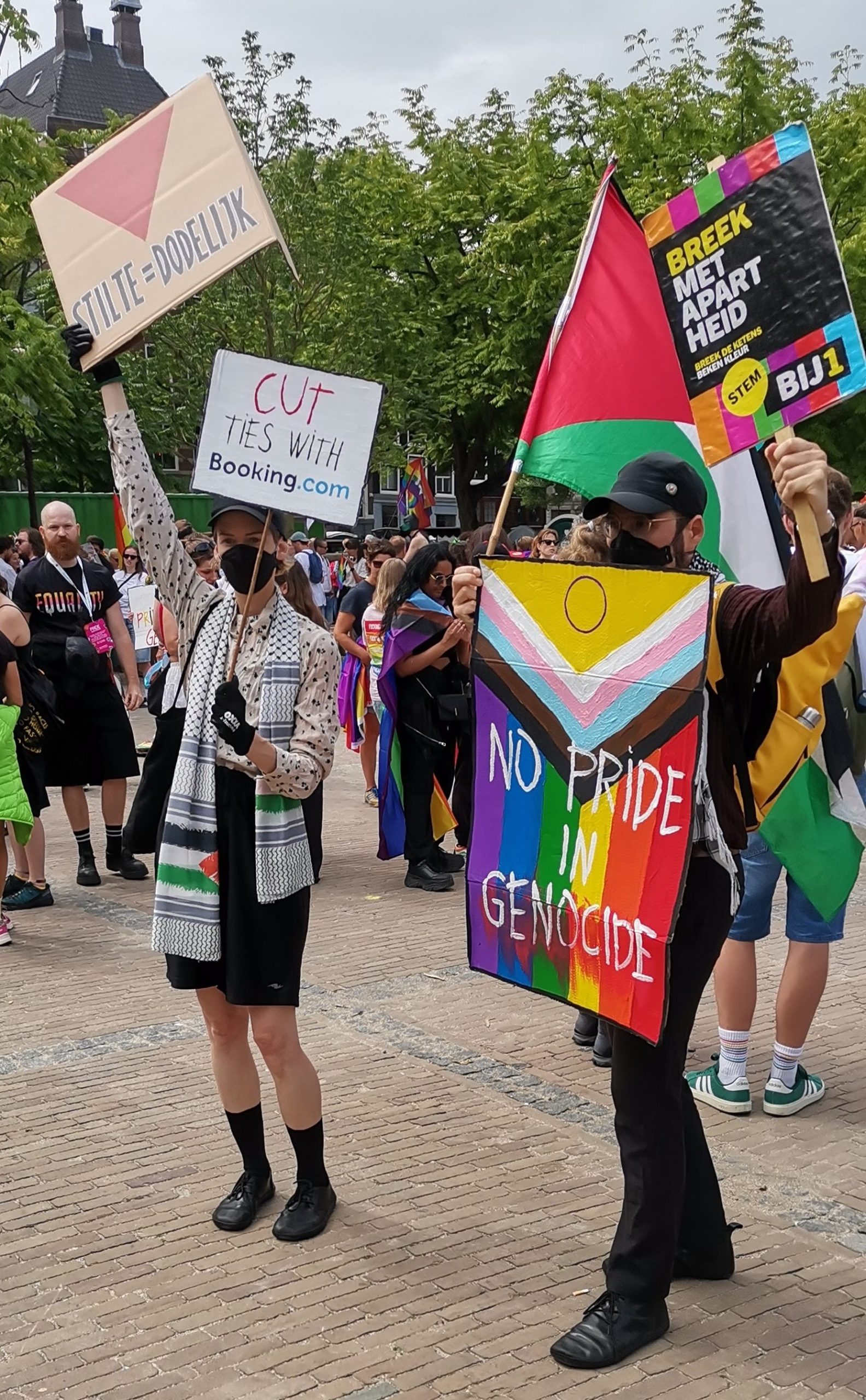 Pride Amsterdam: BREEK MET BOOKING.COM